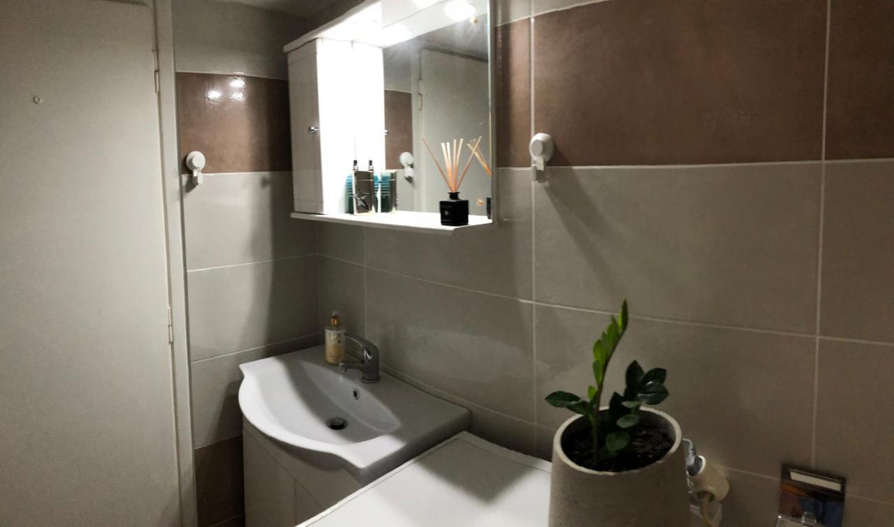 Cosy Apartment In Metaxourgeio Афіни Екстер'єр фото
